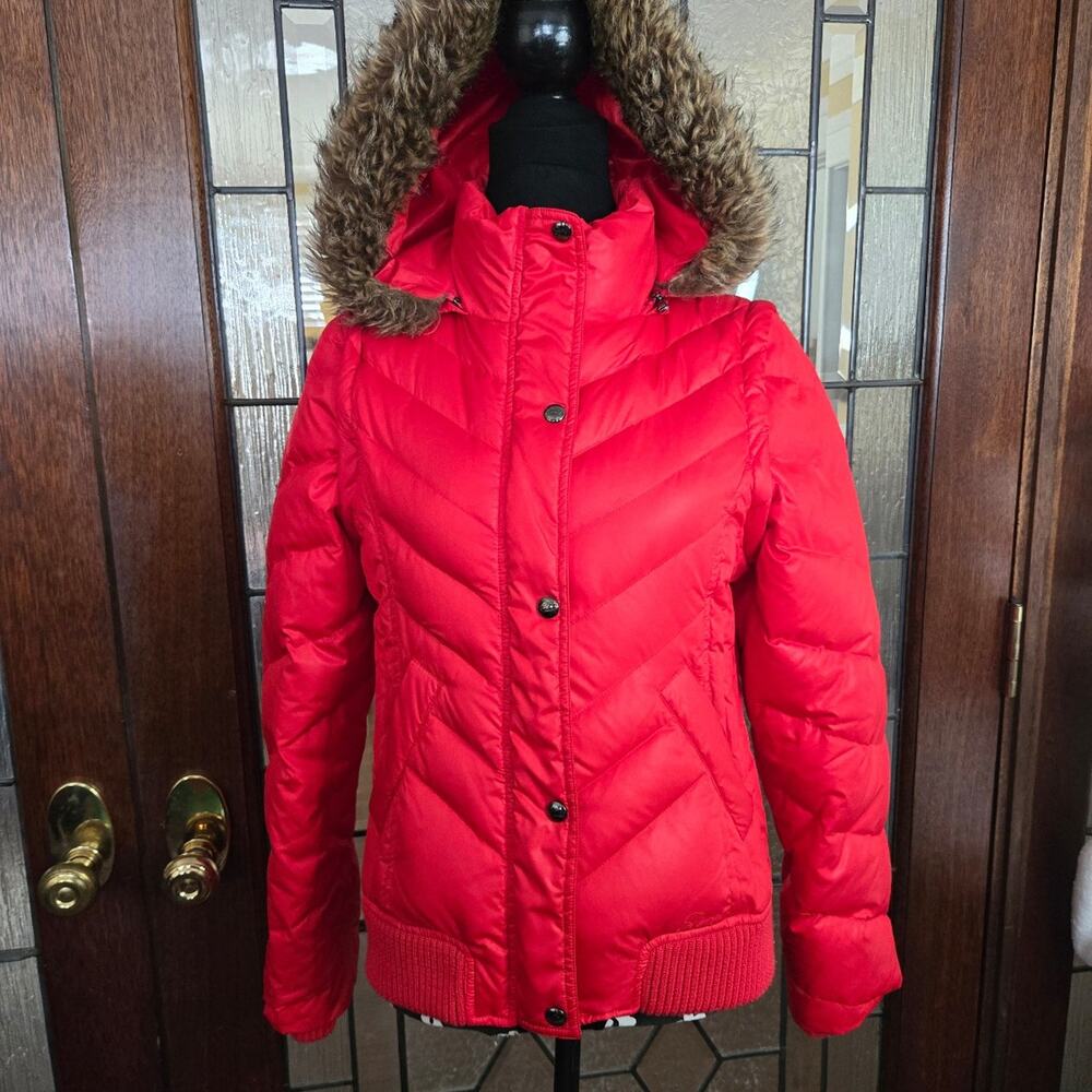 Guess Women’s Red Puffer Jacket with Fur-Lined Hood – Cozy Winter Coat- Size M